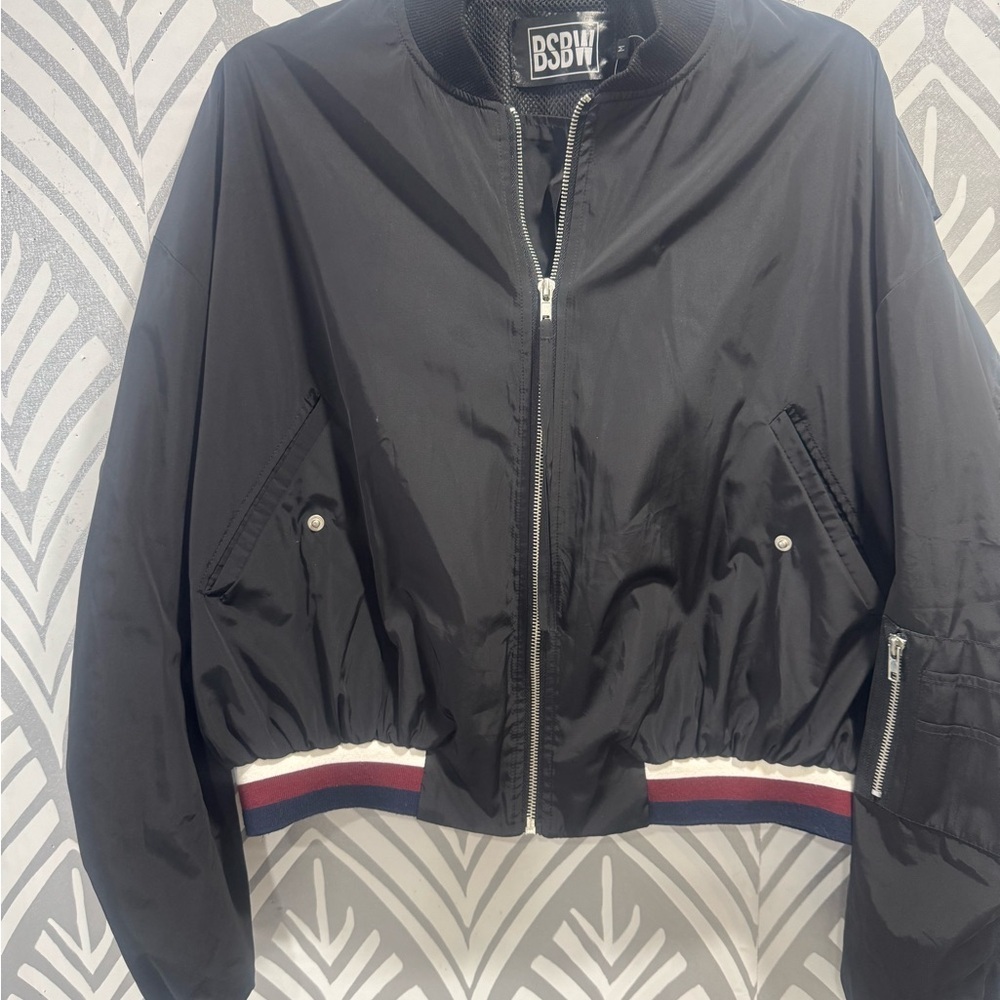 BSBW Black Bomber Jacket Cropped Ribbed Cuffs Zip Front Utility Pockets Womens M